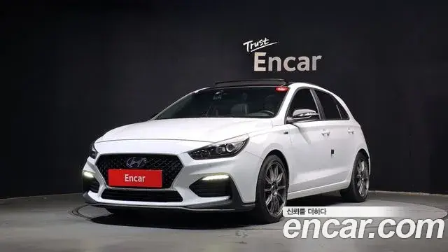 Hyundai i30 2020 — Фото 1/20
