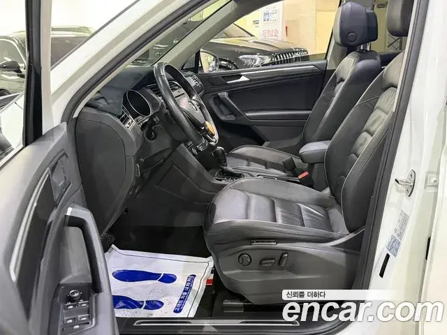 Volkswagen Tiguan 2020 — ფოტო 2/20