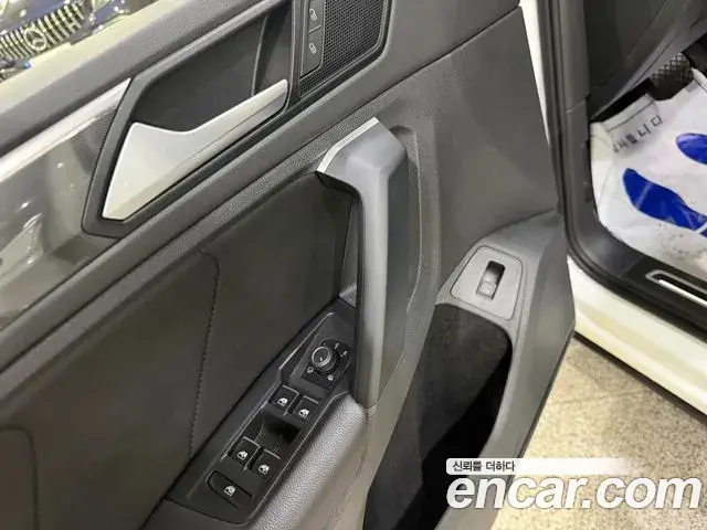Volkswagen Tiguan 2020 — ფოტო 1/20