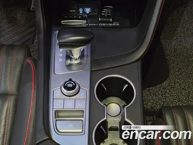 Genesis G70 2018 — ფოტო 2/20
