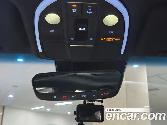 Genesis G70 2018 — ფოტო 18/20