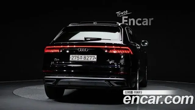 Audi Q8 2020 — Photo 19/20
