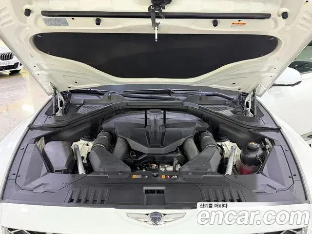 Genesis GV80 2022 — ფოტო 8/20
