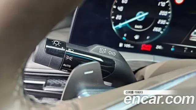 Kia K8 2023 — Şəkil 32/32