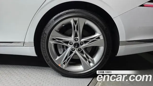 Genesis G90 2025 — Şəkil 31/31