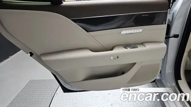 Genesis G90 2025 — Şəkil 26/31