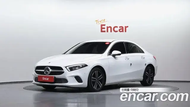 Mercedes-Benz A-Class 2021 — ფოტო 4/30