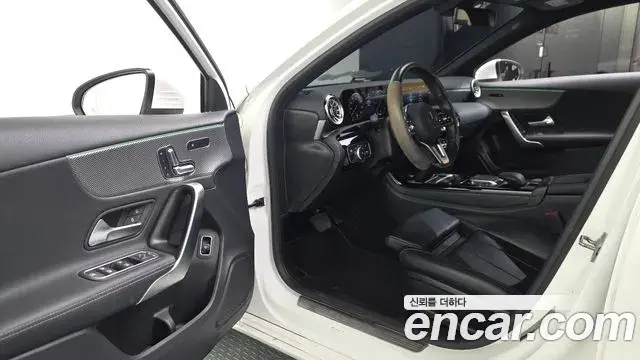 Mercedes-Benz A-Class 2021 — ფოტო 20/30