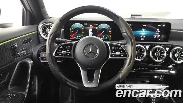 Mercedes-Benz A-Class 2021 — ფოტო 30/30