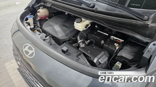 Hyundai Staria 2021 — Фото 6/20