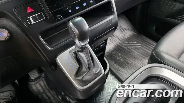 Hyundai Staria 2021 — Фото 9/20