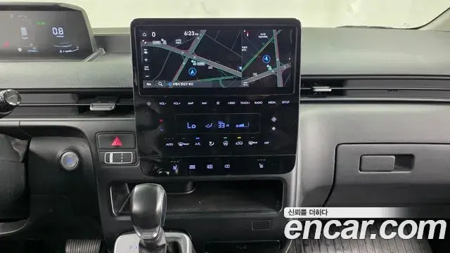 Hyundai Staria 2021 — Фото 13/20