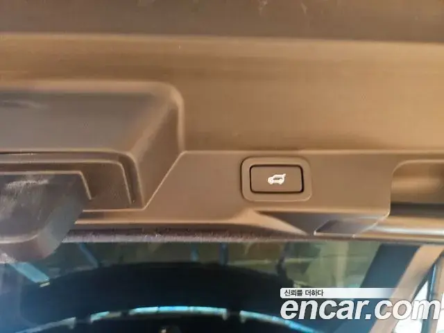 Land Rover Range Rover Sport 2018 — ფოტო 2/14