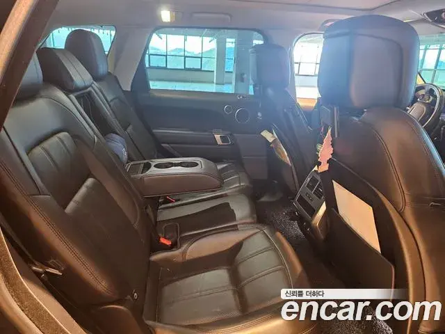 Land Rover Range Rover Sport 2018 — ფოტო 14/14
