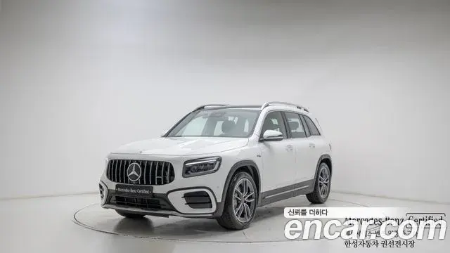 Mercedes-Benz GLB-Class 2025 — Фото 1/20