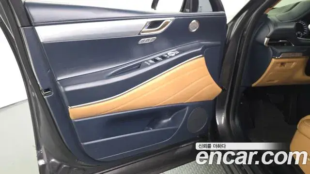 Genesis GV80 2022 — Photo 9/34