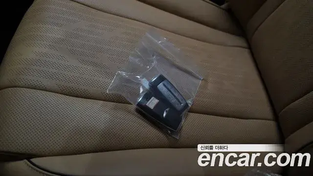 Genesis GV80 2022 — Photo 7/34