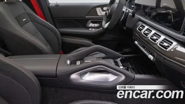 Mercedes-Benz GLE-Class 2025 — Photo 14/20