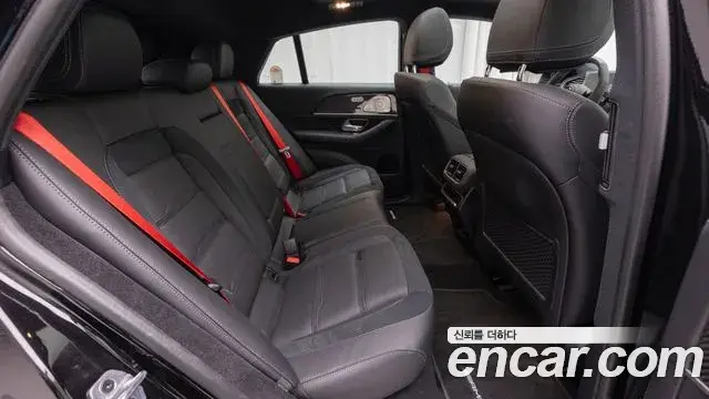 Mercedes-Benz GLE-Class 2025 — Photo 19/20