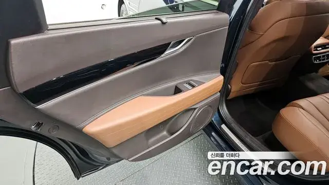 Genesis G80 2021 — Şəkil 24/32