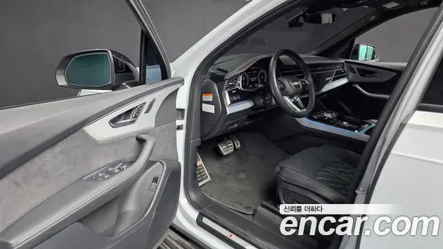 Audi Q7 2023 — Photo 15/39