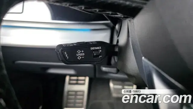 Audi Q7 2023 — Photo 17/39