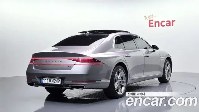 Genesis G90 2022 — Фото 2/20