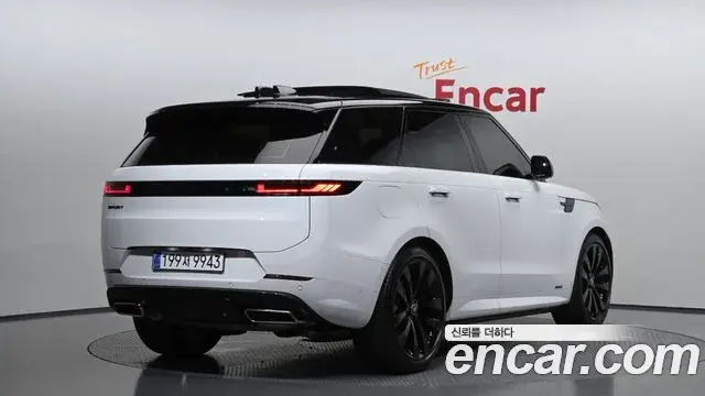 Land Rover Range Rover Sport 2025 — Фото 1/20