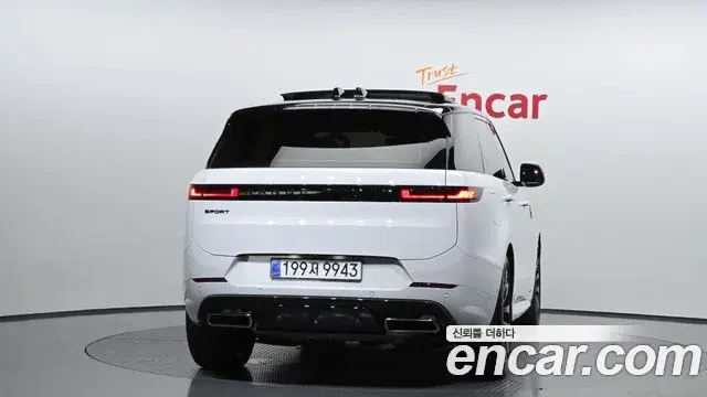 Land Rover Range Rover Sport 2025 — Фото 3/20