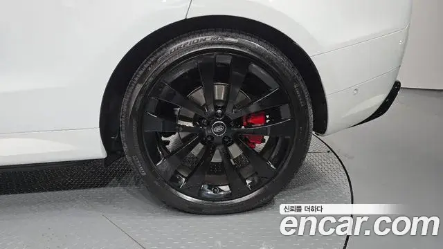 Land Rover Range Rover Sport 2025 — Şəkil 35/38