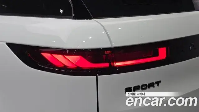 Land Rover Range Rover Sport 2025 — Şəkil 26/38