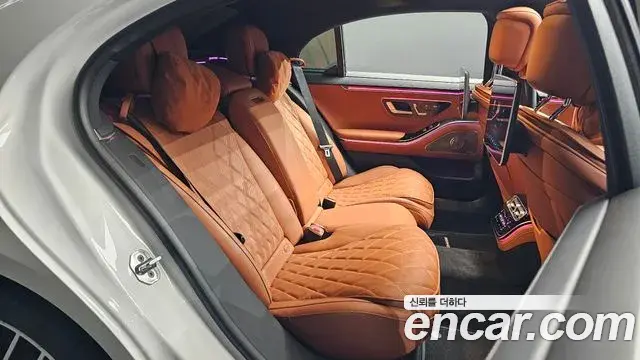 Mercedes-Benz S-Class 2025 — ფოტო 18/32