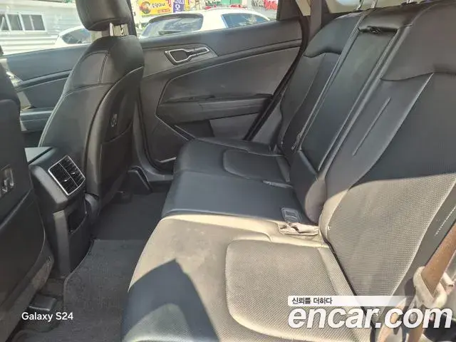Kia Sportage 2024 — Фото 9/18