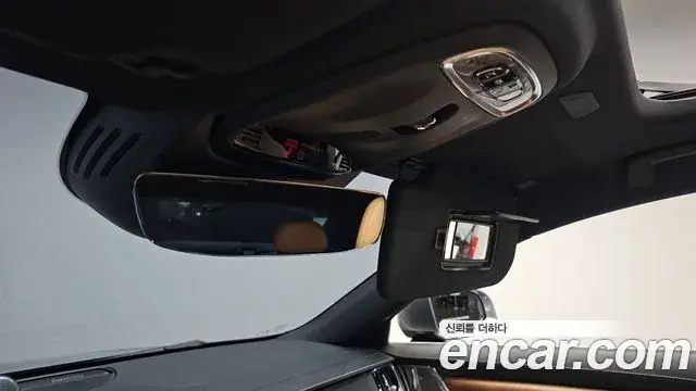 Volvo S90 2019 — Photo 10/34