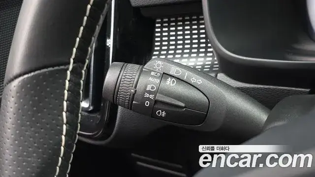 Volvo XC40 2020 — Photo 22/37