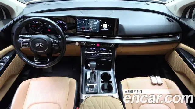 Kia Carnival 2020 — Photo 7/20
