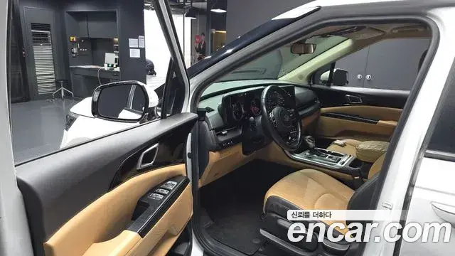 Kia Carnival 2020 — Photo 10/20