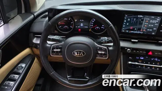 Kia Carnival 2020 — Photo 13/20