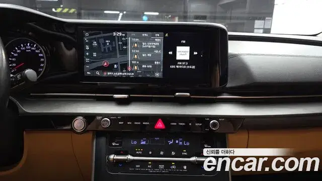 Kia Carnival 2020 — Photo 15/20