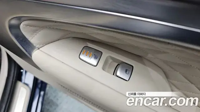 Genesis G70 2019 — Photo 18/20