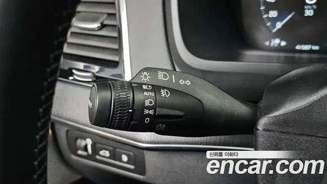 Volvo XC90 2022 — Şəkil 11/41