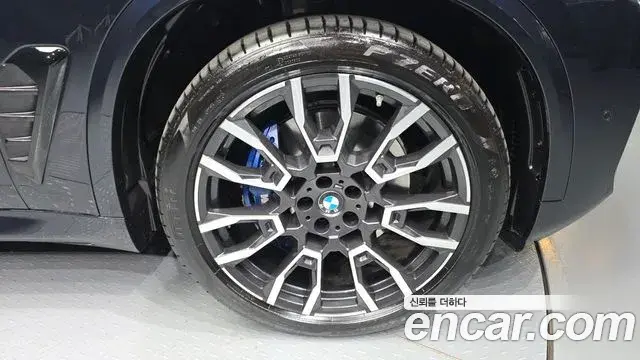 BMW X5 2025 — Şəkil 34/35