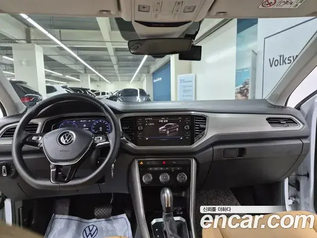 Volkswagen T-Roc 2021 — ფოტო 6/20