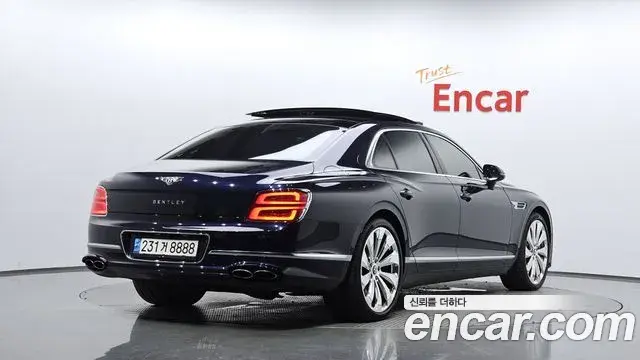 Bentley Flying Spur 2021 — Фото 2/20