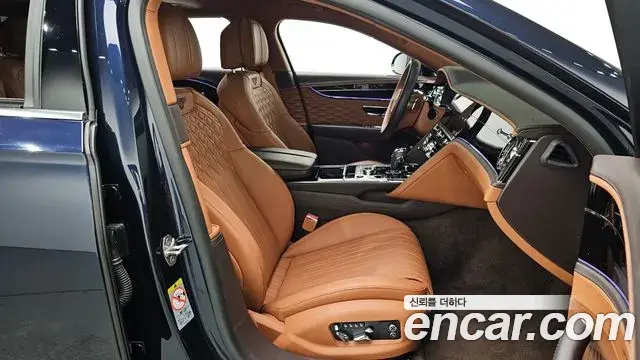 Bentley Flying Spur 2021 — Фото 11/20