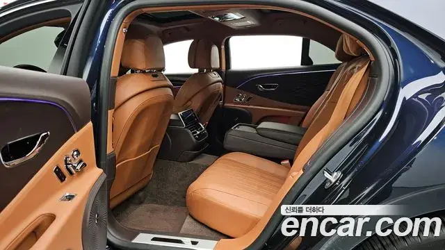 Bentley Flying Spur 2021 — Photo 22/39