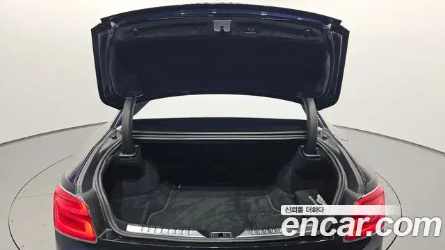Bentley Flying Spur 2021 — Photo 21/39