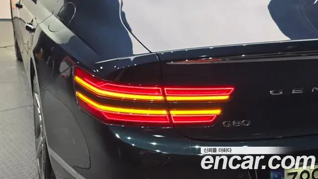 Genesis G80 2020 — ფოტო 14/31