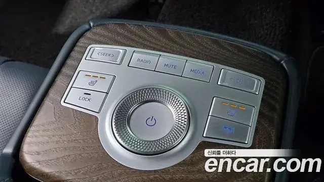 Genesis G80 2020 — ფოტო 25/31