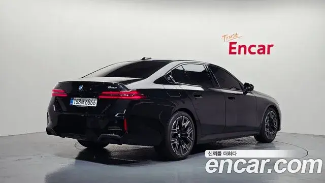 BMW 5 Series 2025 — ფოტო 10/20